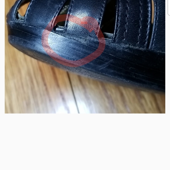 Guess Heels - Picture 8 of 12